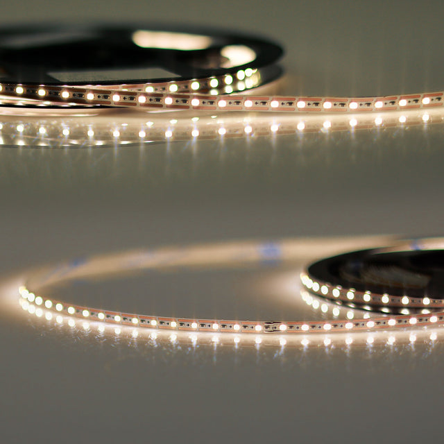 Trennstelle: 8,33mm mit je 1 SMD | Pitch (Lichtpunkt Mitte-Mitte): 8,33mm | 1 Einheit (Rolle) = 5m | max. Flexbandlänge pro Einspeisung: 5m | Längentoleranz + Wärmeausdehnung: 1% | erforderliche Kühlmasse min. 45 gr/m | inkl. 3M 300LSE Klebeband | Untergrund vor dem Ankleben reinigen und entfetten! Nicht wieder ablösen! | Es passen die Verbinder der Gruppe: K2-25 | Anschlusskabel beidseitig mit maleAMP, Aderquerschnitt 0,5mm²