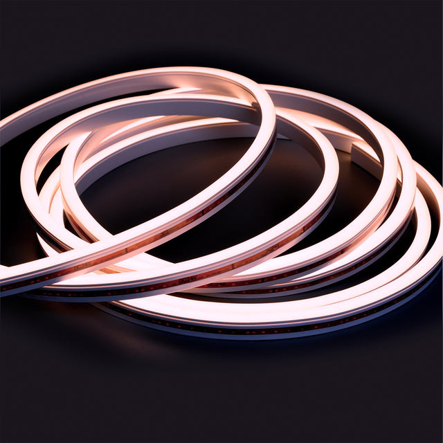 Trennstelle: 50mm mit je 6 SMD | Pitch (Lichtpunkt Mitte-Mitte): 8,33mm | max. Flexbandlänge pro Einspeisung: 5m | Längentoleranz + Wärmeausdehnung: 1% | kein Kühlprofil erforderlich | ohne Klebeband! | Silikon Verguss | BESONDERHEIT: 30cm 4-pol. Mantelleitung beidseitig, weiß, Anschluß stirnseitig, offene Litze | HINWEIS: in der Breite und Höhe bündige Endkappen, horizontal biegbar (Biegeradius min. 60mm)