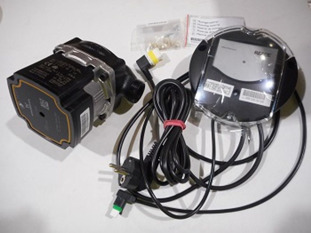 Remeha Satz Solarpumpe UPM3, 7655850