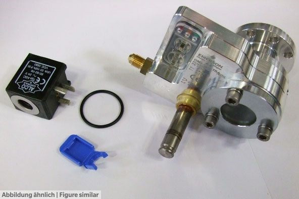 Elektr. Ölniveauregler OM3-CUA oh. Kabel mit Spule 24Vac und Adapter 3 + 4-Loch