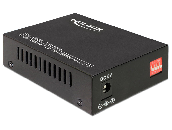 Delock Medienkonverter 10/100/1000Base-T zu 100/1000Base-X SFP