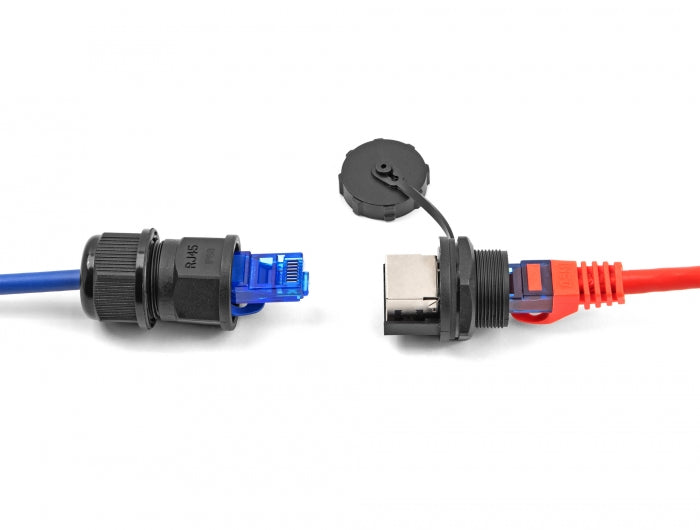 Delock RJ45 Cat.6A Kupplung mit Verschlusskappe zum Einbau IP67 staub- und wasserdicht