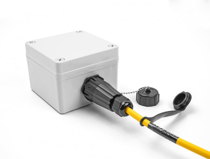 Delock LWL Einbaubuchse LC Duplex zu LC Duplex mit Verschlusskappe Singlemode IP68 staub- und wasserdicht