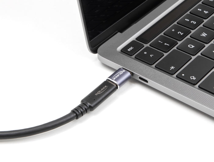 Delock USB Adapter 40 Gbps USB Type-C™ PD 3.0 100 W Stecker zu Buchse Portschoner 8K 60 Hz Metall