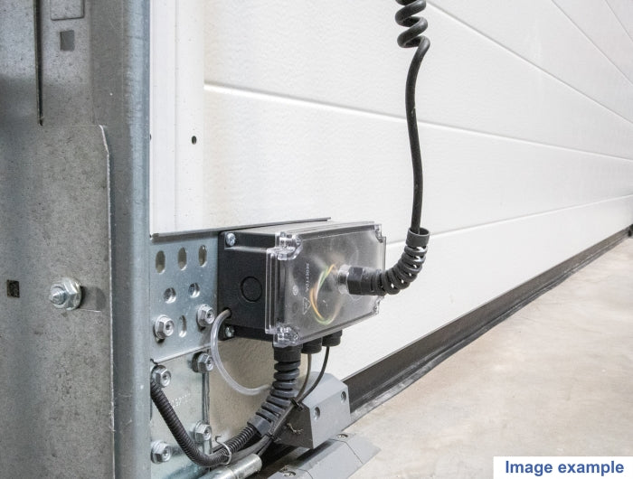 Delock Kabelverschraubung mit Zugentlastung 90° gewinkelt PG11 schwarz
