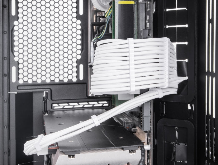 Delock PSU Verlängerungskabel Set 30 cm 5-teilig Sleeved mit Kabelkämmen (1 x 24 Pin ATX, 1 x 12 + 4 Pin 12VHPWR PCIe 5.0, 1 x 4 + 4 Pin EPS, 2 x 6 + 2 Pin PCIe) weiß