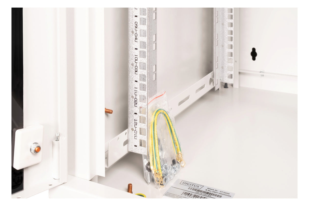 ASSMANN ELEKTRO 12HE Wandgehäuse Unique 643x600x600mm DN-19 12U-6/6