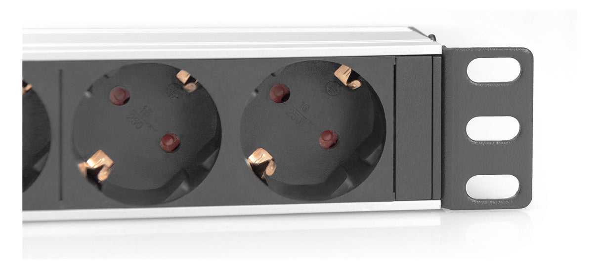 ASSMANN ELEKTRO Rack-Stromverteilung 1HE DN-95418 4Steckd