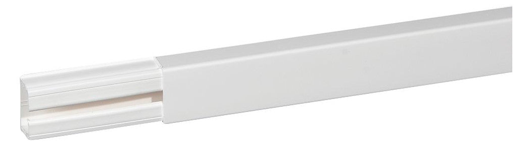 LEGRAND Leitungsführungskanal Kst rws Legrand 030027 20x40x2100mm RAL9010