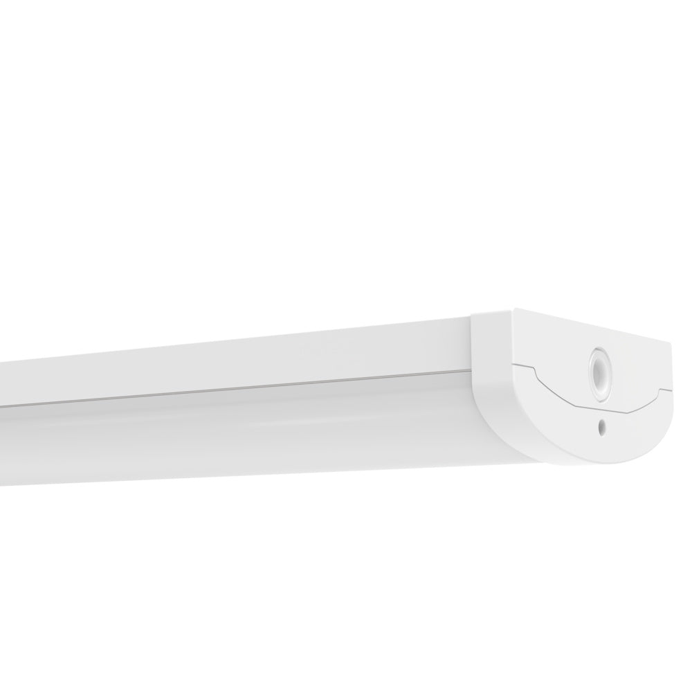 LEDVANCE LED-Wannenleuchte 45W 3000K ws LN SF 1500 ZB P 45W 830 WT IP44 5850lm