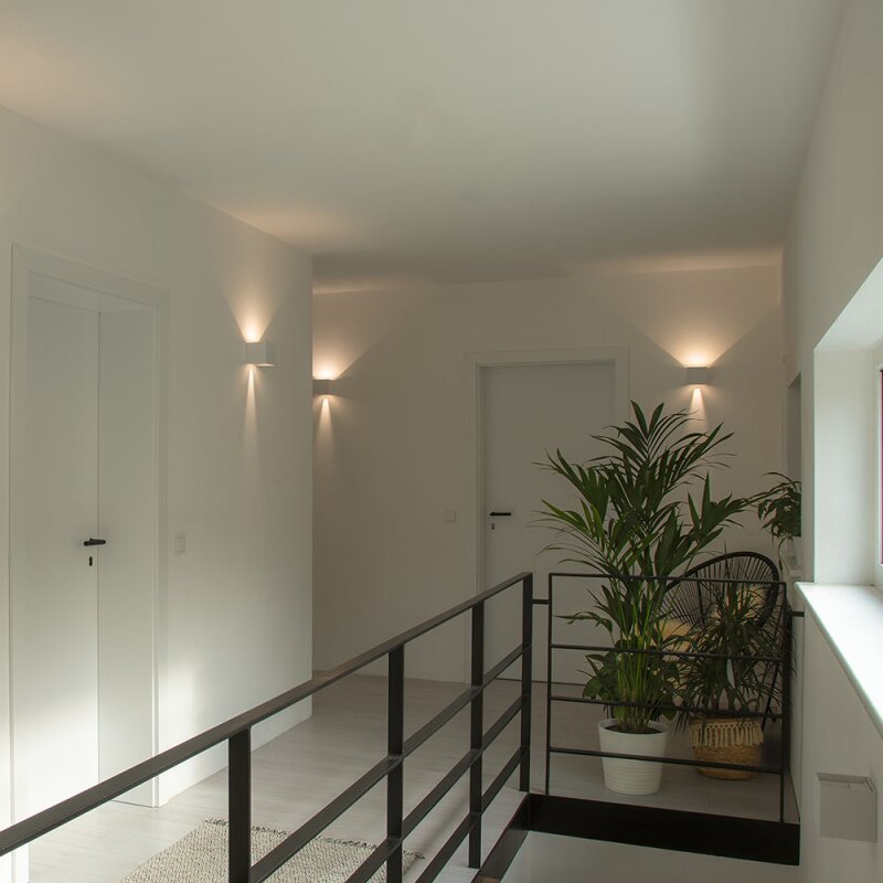 https://desk.syncspider.com/media/3885110/dotlux-led-wandleuchte-beamo-10w-3000k-weiss~3.jpg