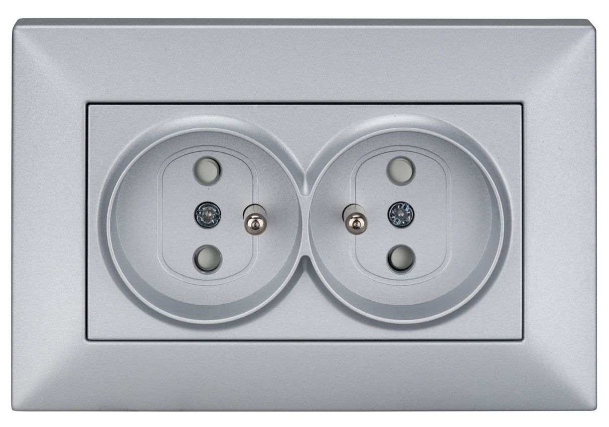 Doppelsteckdose mit Erdungsstift, Schraubklemmen, Silber