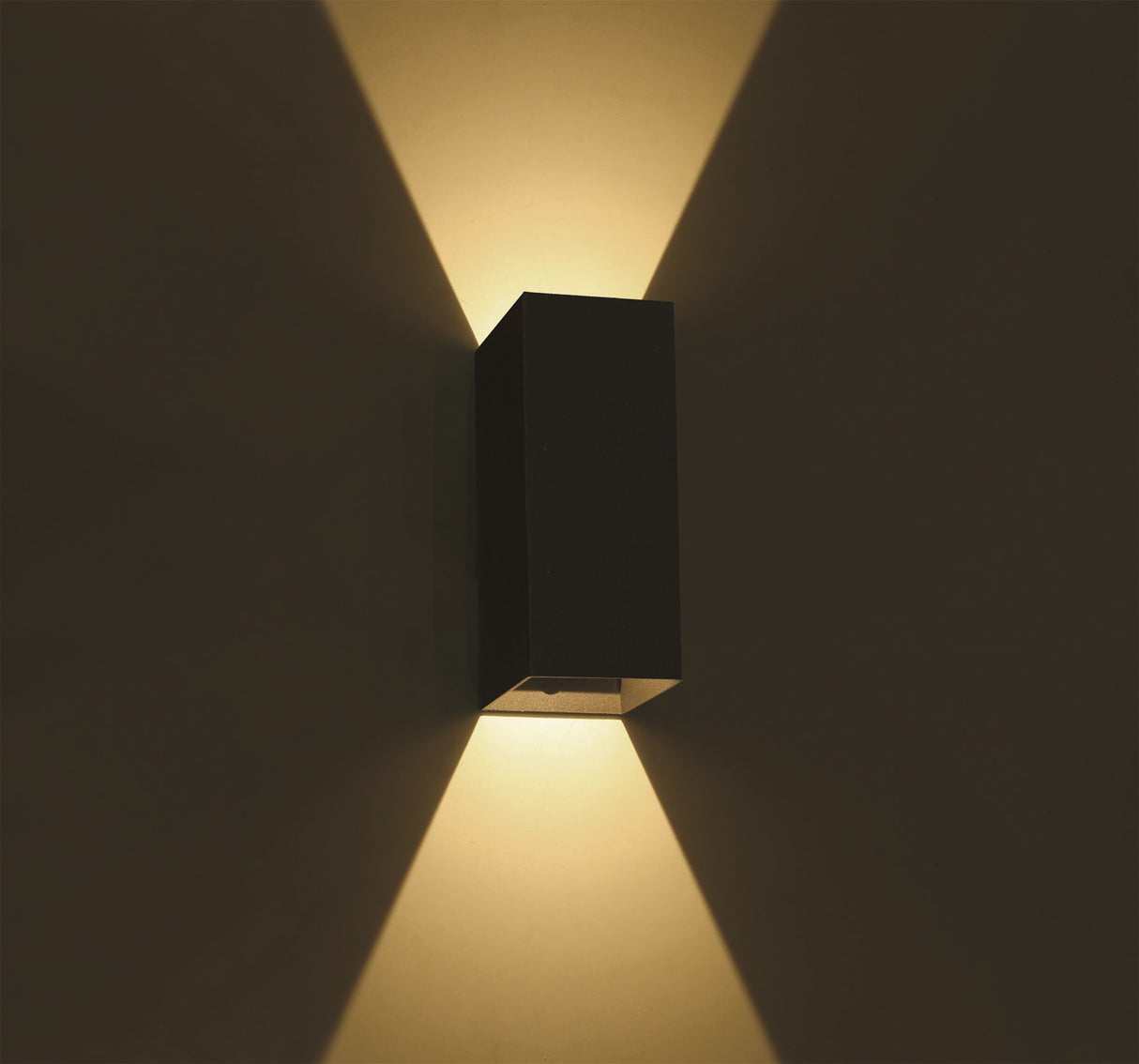 67398A/B/W SCHWARZ WALL 2x3W WW IP54 DARK LIGHT 100-240V
