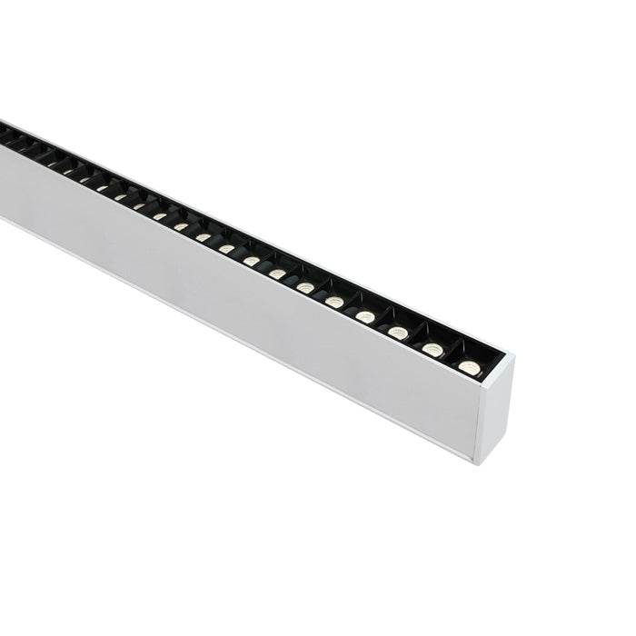 38150B/W/C WEISS 48x SPOTS UGR17 40W CW 1300mm 34° 230V