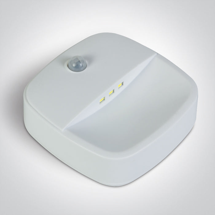 70044 WEISS LED 0.5W WW MOTION SENSOR NIGHT LIGHT