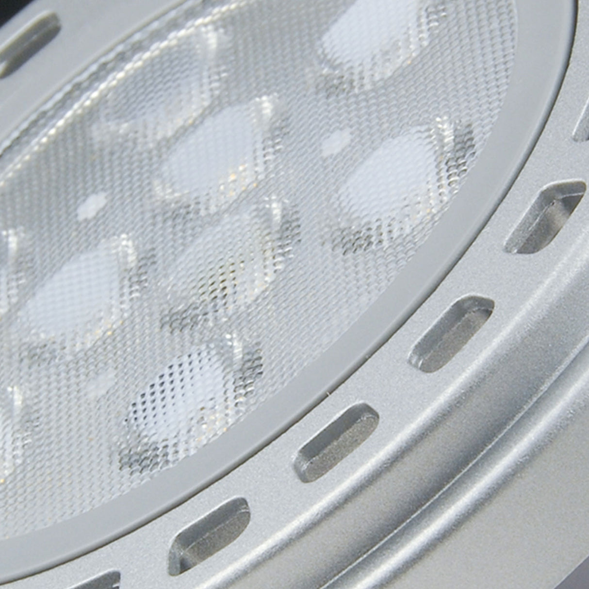 AR111 G53 Spot, 11W, 30°, warmweiß
