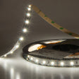 Trennstelle: 50mm mit je 3 SMD | Pitch (Lichtpunkt Mitte-Mitte): 16,67mm | 1 Einheit (Rolle) = 5m | max. Flexbandlänge pro Einspeisung: 7,5m | Längentoleranz + Wärmeausdehnung: 1% | erforderliche Kühlmasse min. 45 gr/m | inkl. 3M 9080A Klebeband | Untergrund vor dem Ankleben reinigen und entfetten! Nicht wieder ablösen! | Es passen die Verbinder der Gruppe: C1-210 / C2-210 / K1-210 / K2-210 | BESONDERHEIT: Anschlusskabel beidseitig