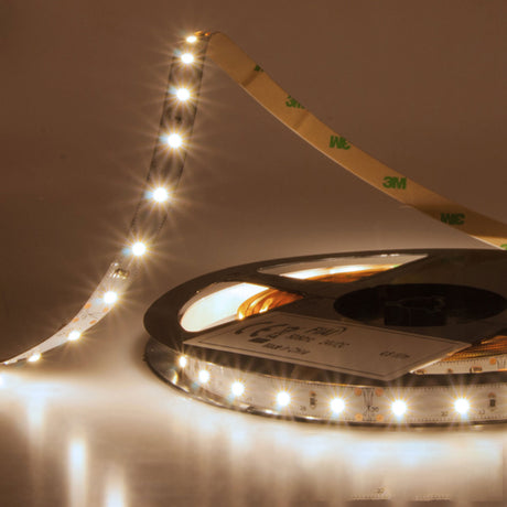 Trennstelle: 50mm mit je 3 SMD | Pitch (Lichtpunkt Mitte-Mitte): 16,67mm | 1 Einheit (Rolle) = 5m | max. Flexbandlänge pro Einspeisung: 7,5m | Längentoleranz + Wärmeausdehnung: 1% | erforderliche Kühlmasse min. 45 gr/m | inkl. 3M VHB Klebeband | Untergrund vor dem Ankleben reinigen und entfetten! Nicht wieder ablösen! | Es passen die Verbinder der Gruppe: C1-210 / C2-210 / K1-210 / K2-210 | BESONDERHEIT: Anschlusskabel beidseitig