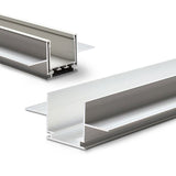 Aluminium Installationskanal für Profile der Serie Wing - zur Vormontage in Rigipswänden mit einer Stärke von 1,25cm geeignet. Der Installationskanal wird mit dem Rigips direkt verschraubt, verklebt oder verspachtelt. Somit bleibt die Rigipswand oder Decke komplett stabil. Bei Endmontage die Aufbauprofile der Serie WING einschieben und mittels Clip (Art.Nr. 112335) befestigen. Clips bitte gesondert bestellen.