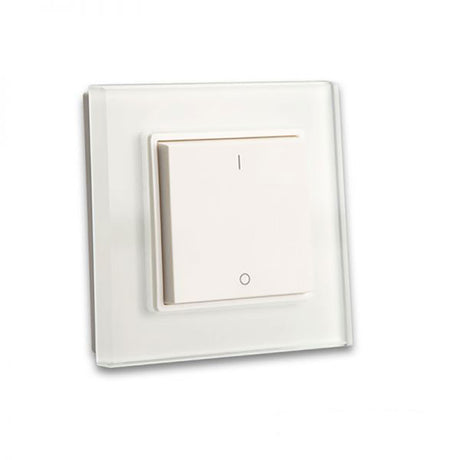 1 Zone Single-Color, kann auf beliebig viele Sys-One Sequenzer in einem gemeinsamen Funkempfangsbereich (max. 30 Meter) eingelernt werden. Keine Einbaudose erforderlich! Kann mittels beiliegender Klebefolie aufgeklebt oder mittels enthaltenem Montagerahmen angeschraubt werden. Batteriebetrieb mit Knopfzelle (enthalten)