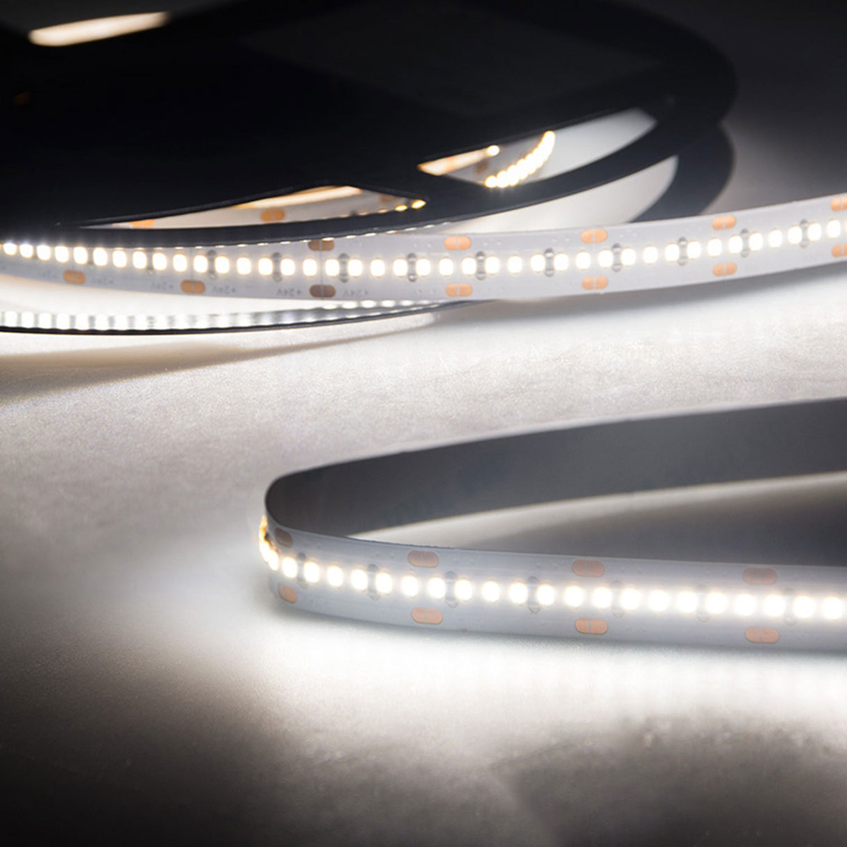 LED CRI942 Linear10 Flexband, 24V DC, 22W, IP20, 4200K, 20m Rolle, 300 LED/m