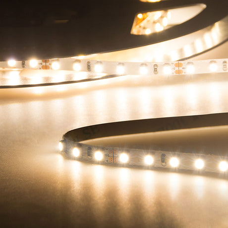 Trennstelle: 50mm mit je 6 SMD | Pitch (Lichtpunkt Mitte-Mitte): 8,33mm | 1 Einheit (Rolle) = 5m | max. Flexbandlänge pro Einspeisung: 5m | Längentoleranz + Wärmeausdehnung: 1% | erforderliche Kühlmasse min. 45 gr/m | inkl. 3M 300LSE Klebeband | Untergrund vor dem Ankleben reinigen und entfetten! Nicht wieder ablösen! | Es passen die Verbinder der Gruppe: K2-25 | BESONDERHEIT: Anschlusskabel beidseitig