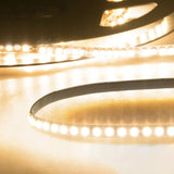Trennstelle: 25mm mit je 6 SMD | Pitch (Lichtpunkt Mitte-Mitte): 4,17mm | 1 Einheit (Rolle) = 5m | max. Flexbandlänge pro Einspeisung: 5m | Längentoleranz + Wärmeausdehnung: 1% | erforderliche Kühlmasse min. 45 gr/m | inkl. 3M 300LSE Klebeband | Untergrund vor dem Ankleben reinigen und entfetten! Nicht wieder ablösen! | BESONDERHEIT: Anschlusskabel beidseitig