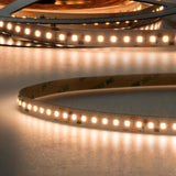 Trennstelle: 50mm mit je 8 SMD | Pitch (Lichtpunkt Mitte-Mitte): 6,25mm | 1 Einheit (Rolle) = 5m | max. Flexbandlänge pro Einspeisung: 5m | Längentoleranz + Wärmeausdehnung: 1% | erforderliche Kühlmasse min. 75 gr/m | inkl. 3M 9080A Klebeband | Untergrund vor dem Ankleben reinigen und entfetten! Nicht wieder ablösen! | Es passen die Verbinder der Gruppe: K2-210 | BESONDERHEIT: Anschlusskabel beidseitig