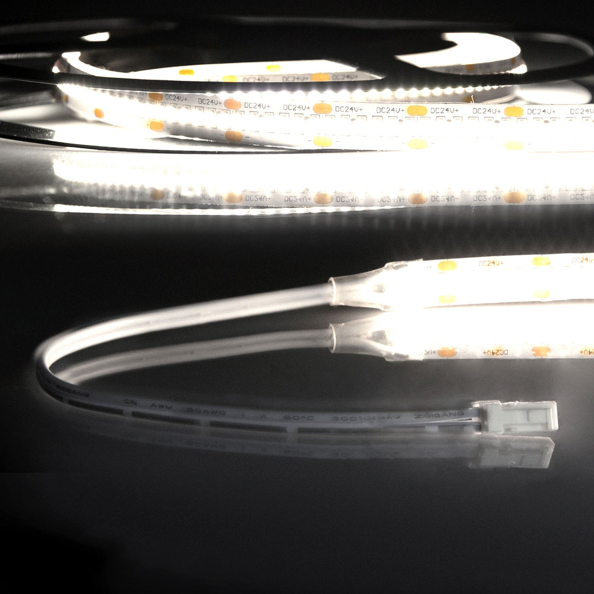 LED CRI940 MiniAMP Flexband, 24V DC, 12W, IP20, 4000K, 500cm, beids. 30cm Kabel + maleAMP, 300 LED/m