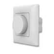 gibt ein 0/1-10V DC Steuersignal für Trafos und Leuchten mit entsprechender Schnittstelle aus, mit integriertem 230V Schaltrelais (350W Schaltleistung) für Trafos und Leuchten welche bei einer ankommenden Signalspannung <1V nicht vollkommen abschalten
