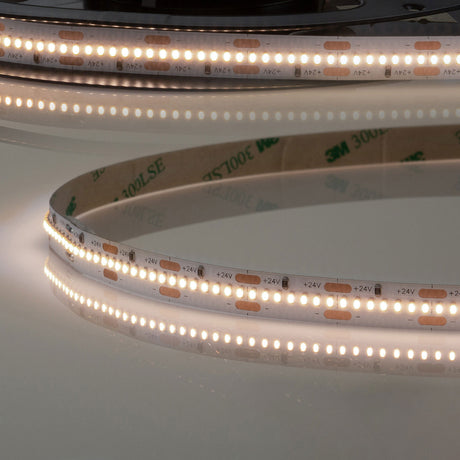 Trennstelle: 20mm mit je 7 SMD | Pitch (Lichtpunkt Mitte-Mitte): 2,86mm | 1 Einheit (Rolle) = 5m | max. Flexbandlänge pro Einspeisung: 3m | Längentoleranz + Wärmeausdehnung: 1% | erforderliche Kühlmasse min. 140 gr/m | inkl. 3M 300LSE Klebeband | Untergrund vor dem Ankleben reinigen und entfetten! Nicht wieder ablösen! | Es passen die Verbinder der Gruppe: K2-28 | BESONDERHEIT: Anschlusskabel beidseitig