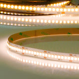 Trennstelle: 33,33mm mit je 8 SMD | Pitch (Lichtpunkt Mitte-Mitte): 4,17mm | 1 Einheit (Rolle) = 5m | max. Flexbandlänge pro Einspeisung: 3m | Längentoleranz + Wärmeausdehnung: 1% | erforderliche Kühlmasse min. 140 gr/m | inkl. 3M 9080A Klebeband | Untergrund vor dem Ankleben reinigen und entfetten! Nicht wieder ablösen! | Es passen die Verbinder der Gruppe: K2-210 | BESONDERHEIT: Anschlusskabel beidseitig