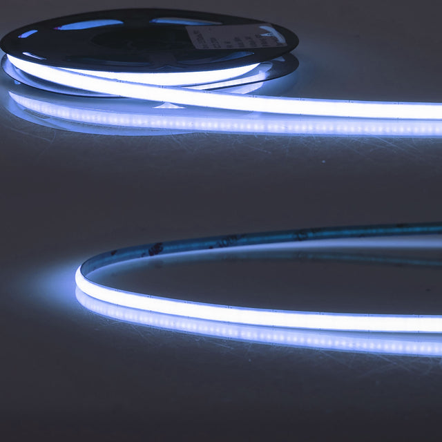 Trennstelle: 13,89mm mit je 7 SMD | Pitch (Lichtpunkt Mitte-Mitte): 1,98mm | 1 Einheit (Rolle) = 5m | max. Flexbandlänge pro Einspeisung: 5m | Längentoleranz + Wärmeausdehnung: 1% | erforderliche Kühlmasse min. 45 gr/m | inkl. 3M 300LSE Klebeband | Untergrund vor dem Ankleben reinigen und entfetten! Nicht wieder ablösen! | Es passen die Verbinder der Gruppe: K2-25 | BESONDERHEIT: Anschlusskabel einseitig