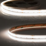 Trennstelle: 25mm mit je 16 SMD | Pitch (Lichtpunkt Mitte-Mitte): 3,12mm | 1 Einheit (Rolle) = 5m | max. Flexbandlänge pro Einspeisung: 5m | Längentoleranz + Wärmeausdehnung: 1% | erforderliche Kühlmasse min. 75 gr/m | inkl. 3M 300LSE Klebeband | Untergrund vor dem Ankleben reinigen und entfetten! Nicht wieder ablösen! | Es passen die Verbinder der Gruppe: K2-310-V2 | BESONDERHEIT: Anschlusskabel einseitig