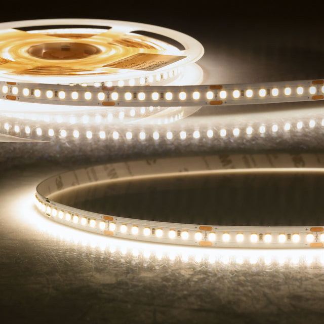 Trennstelle: 50mm mit je 8 SMD | Pitch (Lichtpunkt Mitte-Mitte): 6,25mm | 1 Einheit (Rolle) = 5m | max. Flexbandlänge pro Einspeisung: 10m | Längentoleranz + Wärmeausdehnung: 1% | erforderliche Kühlmasse min. 140 gr/m | inkl. 3M 300LSE Klebeband | Untergrund vor dem Ankleben reinigen und entfetten! Nicht wieder ablösen! | Es passen die Verbinder der Gruppe: C2-210 / K2-210 | BESONDERHEIT: Anschlusskabel beidseitig