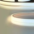 Trennstelle: 50mm mit je 12 SMD | Pitch (Lichtpunkt Mitte-Mitte): 8,34mm | 1 Einheit (Rolle) = 3m | max. Flexbandlänge pro Einspeisung: 5m | Längentoleranz + Wärmeausdehnung: 1% | kein Kühlprofil erforderlich | ohne Klebeband! | Silikon Verguss | BESONDERHEIT: 30cm 2-pol. Mantelleitung einseitig, weiß, Anschluß seitlich, offene Litze | HINWEIS: vertikal biegbar (Biegeradius min. 60mm)