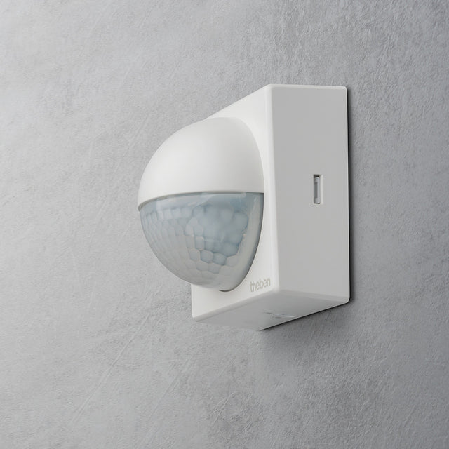 Bewegungsmelder AP 0-180°                         230V ws mt IP55 2300W