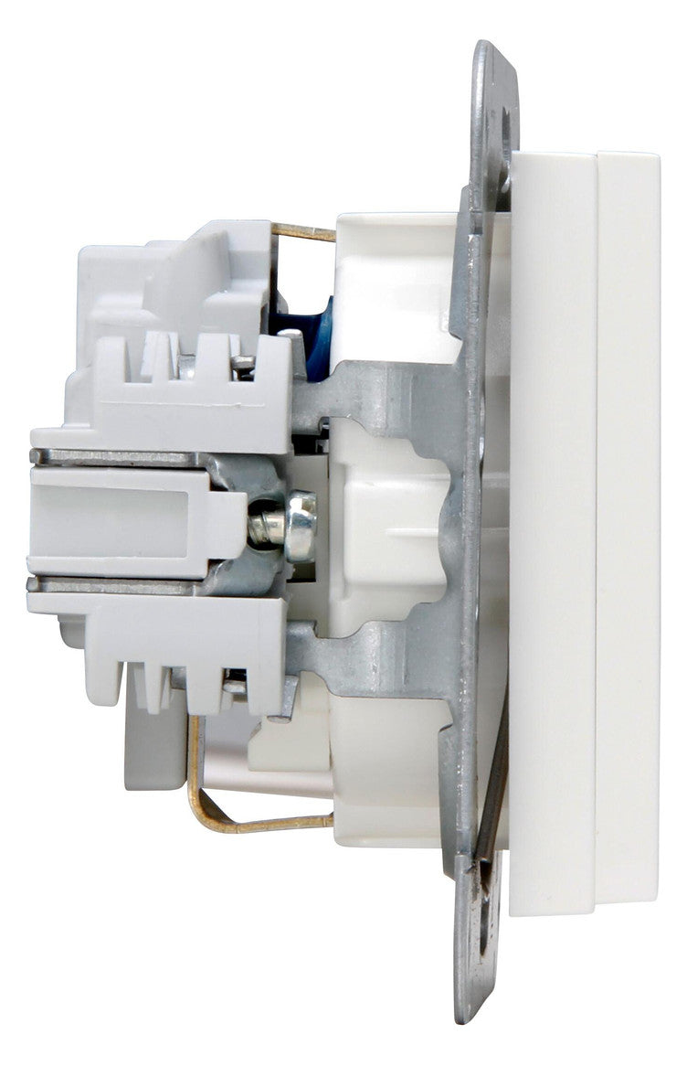 KOPP Steckdose 1f rws glz UP m.BS Klappd 940129002 IP20