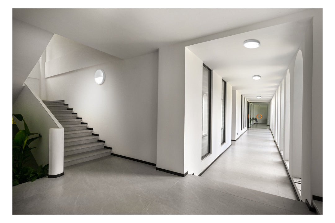LEDVANCE LED-Anbauleuchte 17W 3000K ws BLKH RD 300 P 17W CPS WT 2270lm EVG