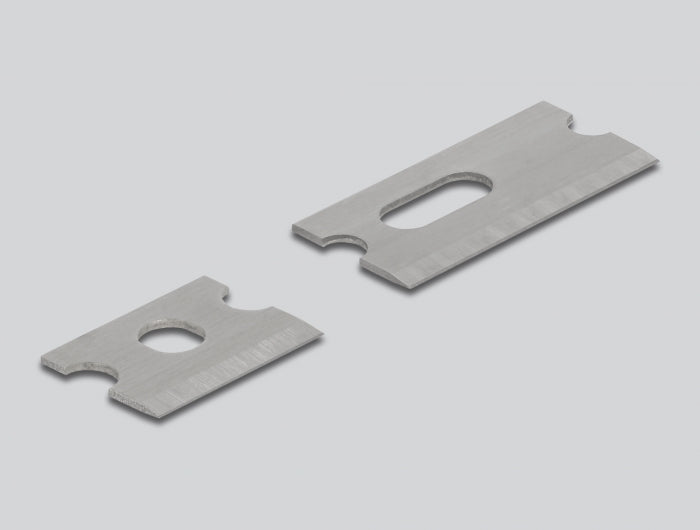 Delock Crimpzange mit Abisolierer und Netzwerktester für 8P (RJ45), 6P (RJ12/11) oder 4P (RJ10) Stecker