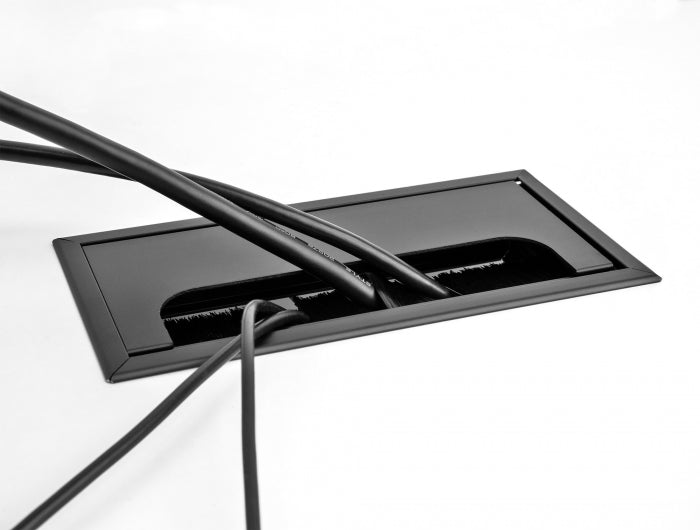 Delock Kabeldurchführung für Tischeinbau mit Bürste 280 x 80 x 28 mm schwarz