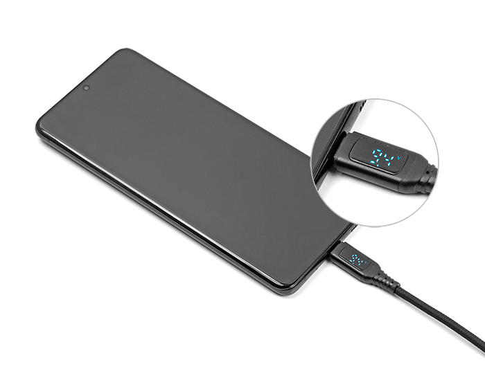Delock USB 2.0 Daten- und Schnellladekabel USB Type-C™ Stecker zu Stecker PD 3.1 140 W mit Leistungsanzeige 1,20 m