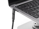 Delock Adapter USB 40 Gbps USB Type-C™ PD 3.0 100 W Stecker zu Buchse gewinkelt 8K 60 Hz