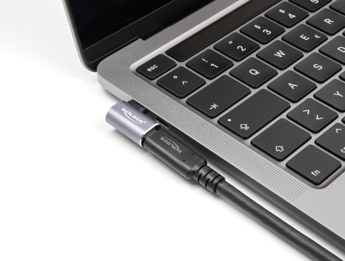 Delock USB Adapter 40 Gbps USB Type-C™ PD 3.1 240 W Stecker zu Buchse gewinkelt links / rechts 8K 60 Hz Metall