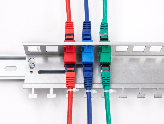 Delock Keystone Metall Halterung 12 Port für Hutschienen und Wandmontage