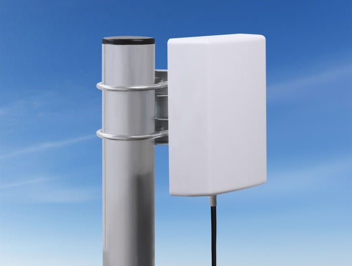 Delock WiFi 2,4 GHz Antenne N Stecker 8 dBi direktional mit Anschlusskabel RG-58, 50 cm weiß outdoor