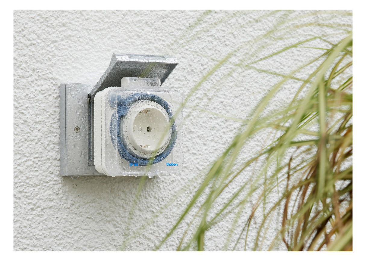 THEBEN Steckdosenschaltuhr IP44 Tage 16A theben-timer 26 IP 44 analog 230V 15min