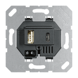 JUNG USB-Spannungsversorgung 1USB-A UP all USB 15 CA SW 1USB-C 3000mA sw 5V