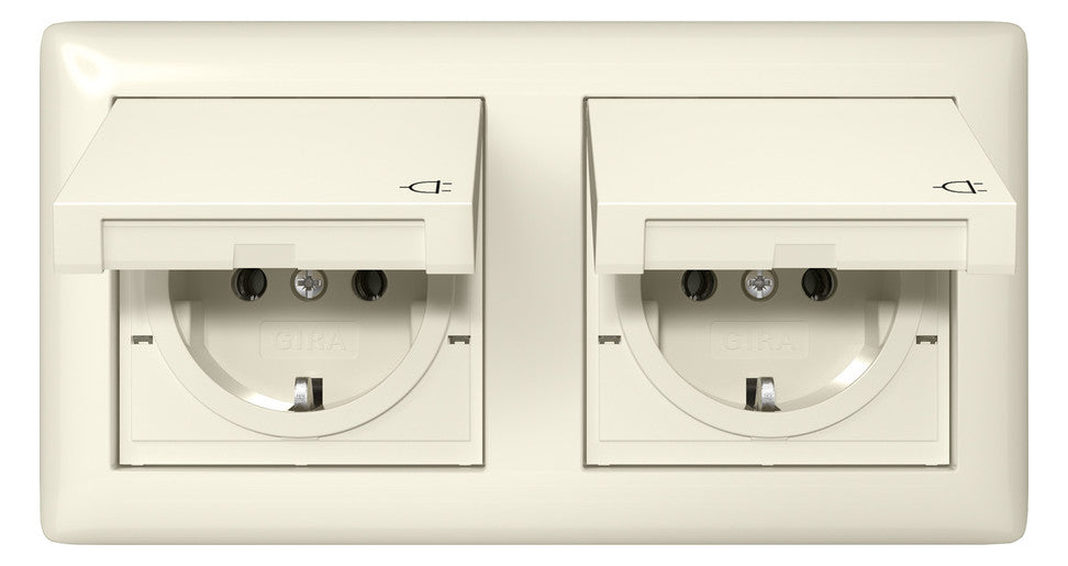 GIRA Steckdose 2f cws glz UP Klappd IP44 Standard 55 415801