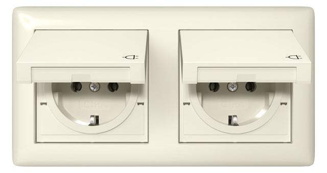 GIRA Steckdose 2f cws glz UP Klappd IP44 Standard 55 415801